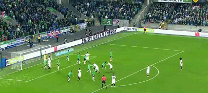 守球员后 守球员后