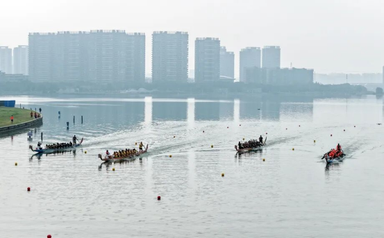年华, 码头落日音, 到夜晚的荧